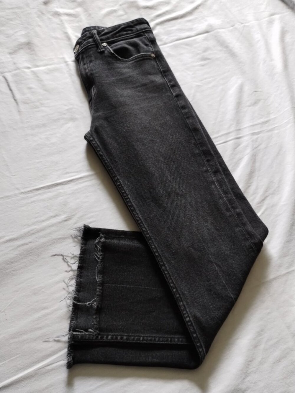 NOEND Black Wash "KICK FLARE" Ankle Jeans Sz 26 (26.5 Inch Inseam)